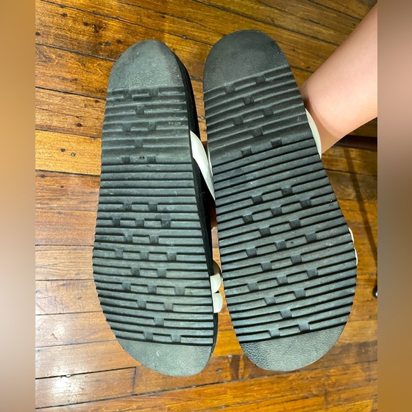 ROAM Women's Tubey Sandals, White, 9 Medium US - Picture 5 of 5